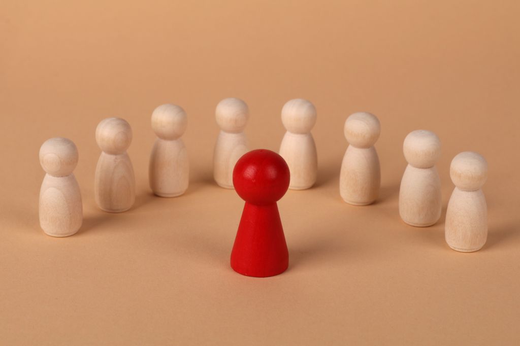 20 Examples of Informational Social Influence in Everyday&nbsp;Life